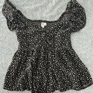 Flowy Sweetheart Floral Top